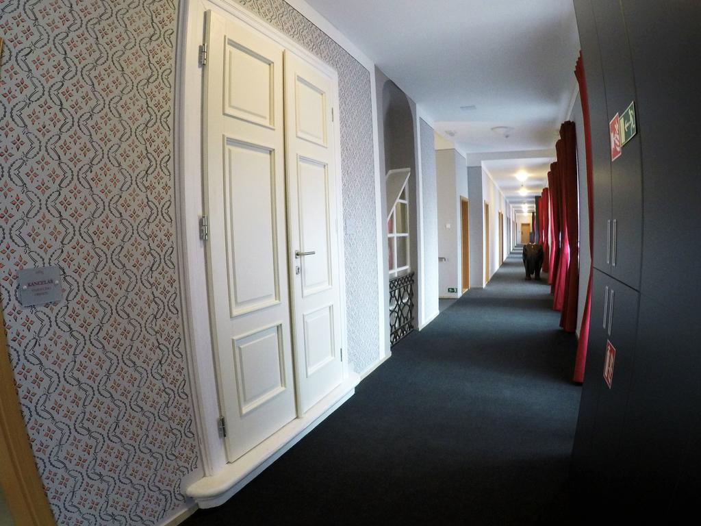 Penzion U tri statkaru Dobris Bagian luar foto