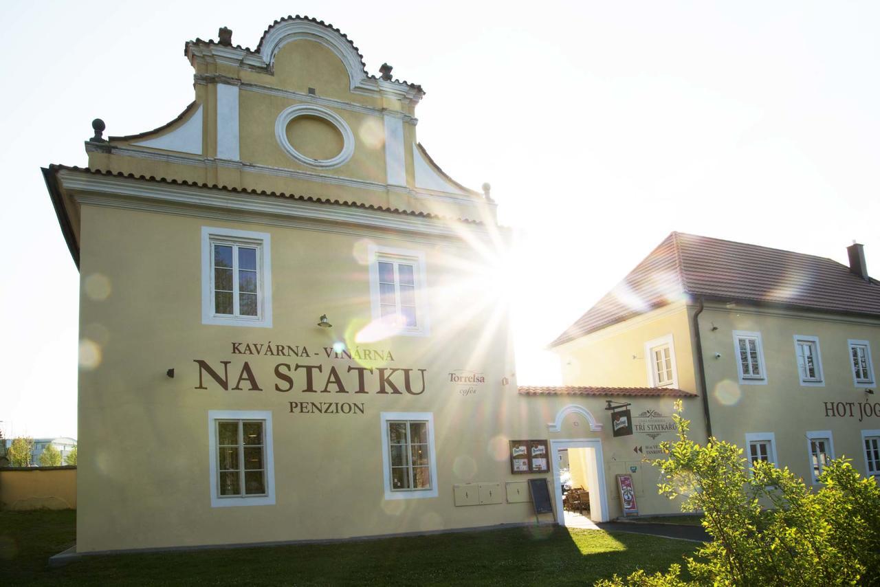 Penzion U tri statkaru Dobris Bagian luar foto